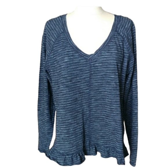 Jane & Delaney Ruffled Hem Top L Closet Staple Minimalist Capsule Wardrobe - Picture 1 of 10